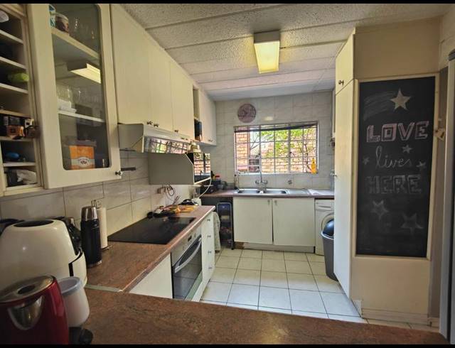 2 BEDROOM APARTMENT FOR SALE IN NORTHGATE